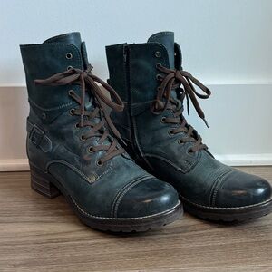 Taos Footwear Dark Green Ankle Boots